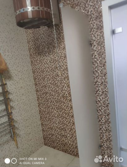 Стеклянная дверь