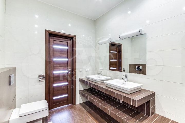 Таунхаус 320 м² на участке 3 сот.