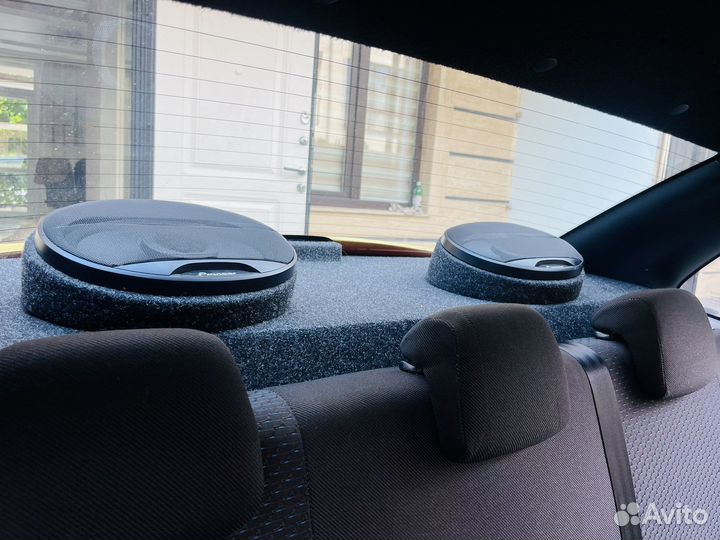 Акустическая полка на гранту