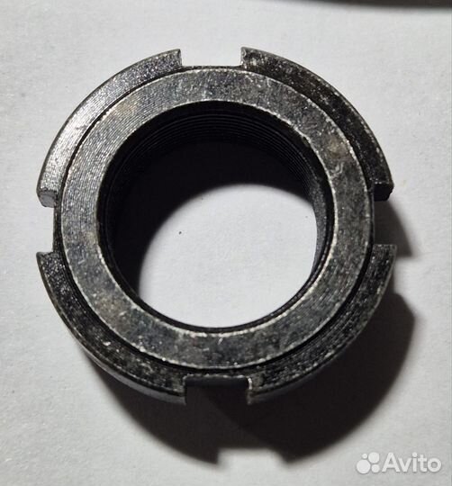 Три гайки шаровой опоры Iveco daily 2006