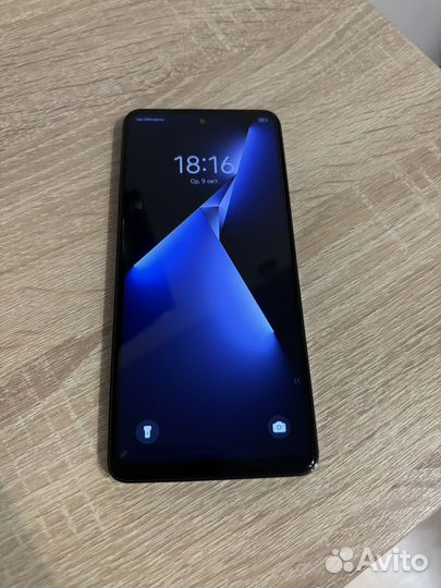 TECNO Pova 5, 8/128 ГБ