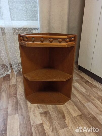 Полка настенная навесная