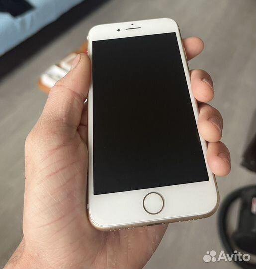iPhone 7, 32 ГБ
