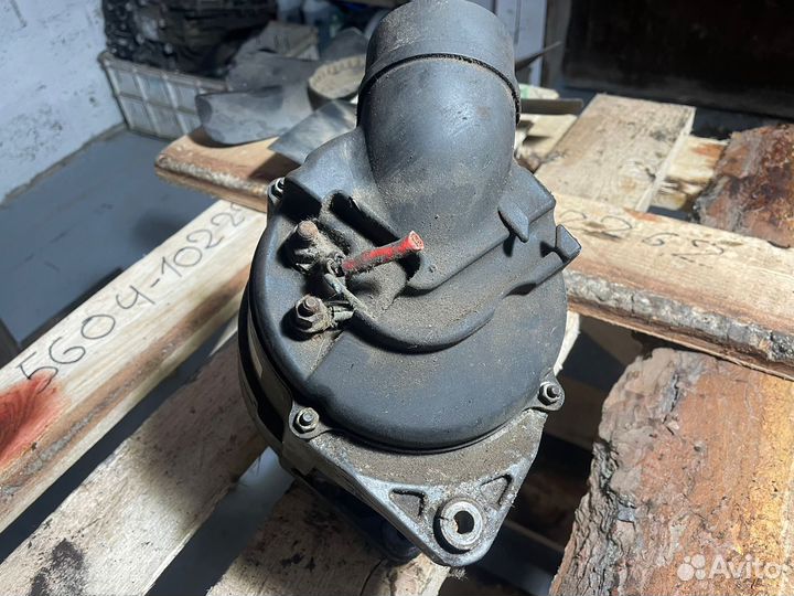 BMW E34 M20B20 Генератор