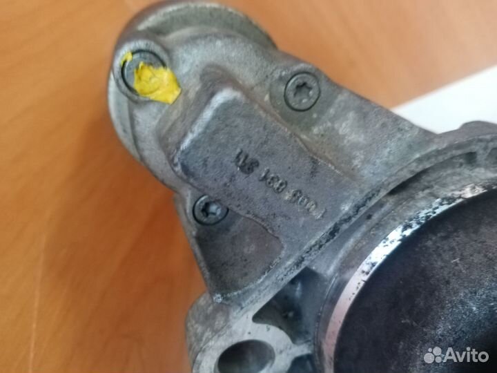 Стартер Volkswagen Transporter T5 1.9