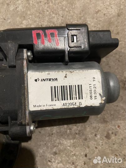 Моторчик стеклоподъемника Kia Ceed 1 ED