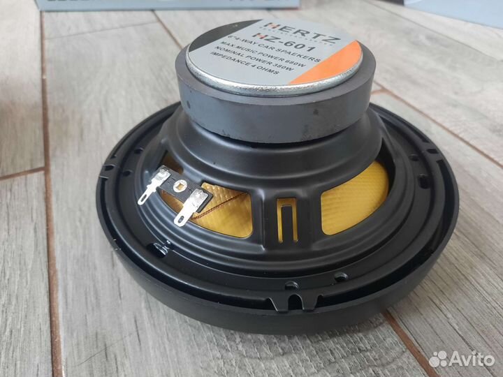 Динамики 16см Hertz