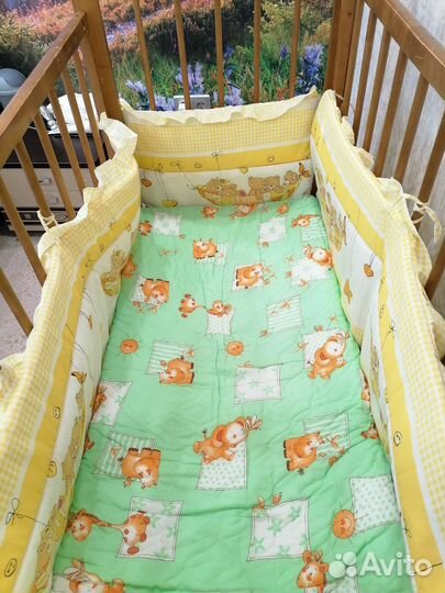 Детская кроватка + бортик + матрасик
