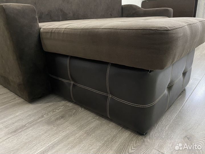 Диван угловой