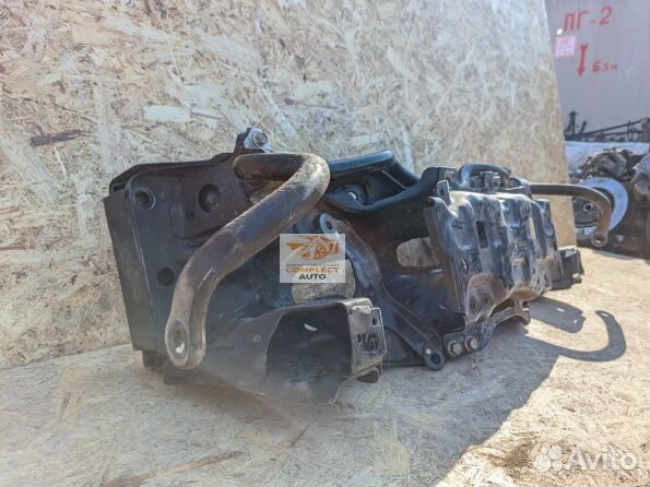 Подрамник передний Subaru Forester 5 SK