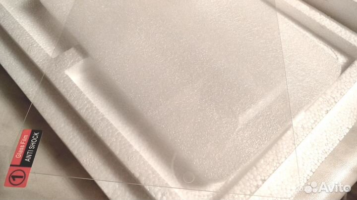 Стекло защитное для Samsung E 9,6