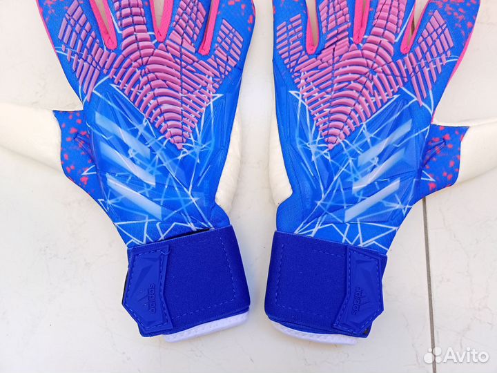 Вратарские перчатки Adidas Predator Pro 8,9,10