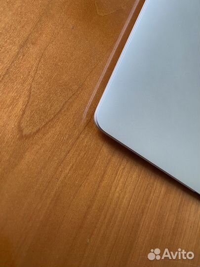 Apple MacBook air 13 2018 Retina(в идеале)