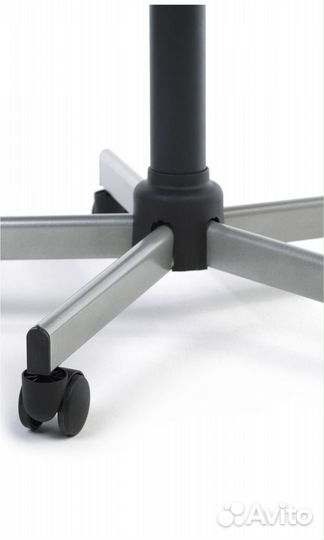 Компьютерное кресло