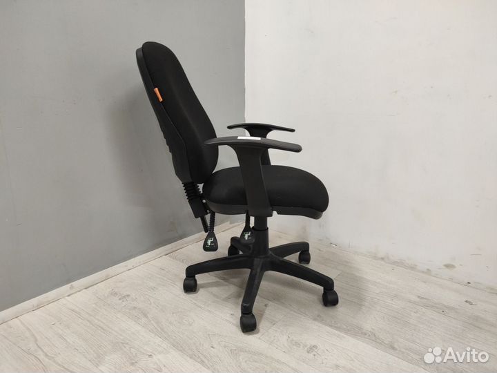 Кресло компьютерное сн 661 (ткань) б/у 12033