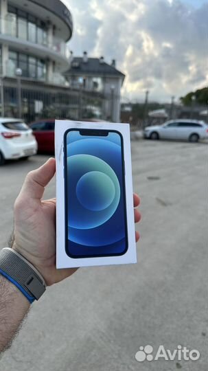 iPhone 12, 64 ГБ