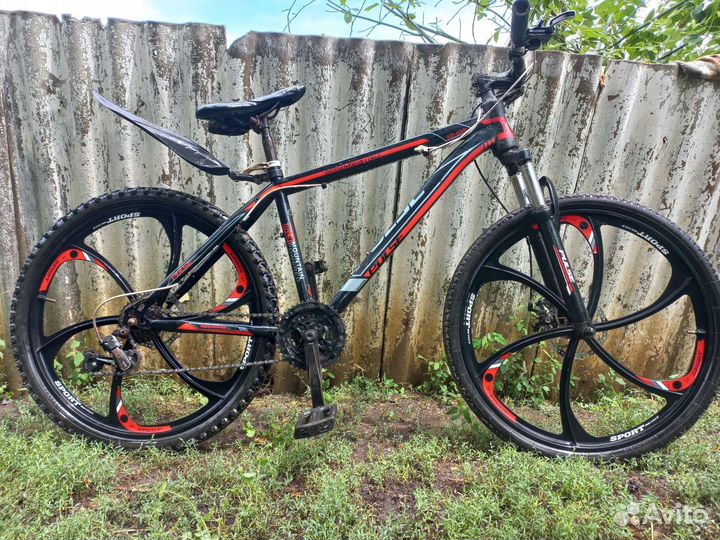 Велосипед с литыми дисками