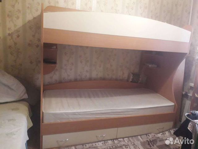 Двухъярусная кровать бу с матрасами