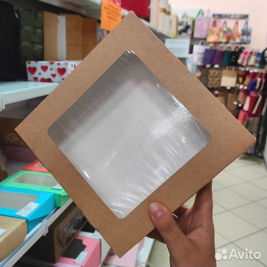 Коробка кондитерская квадрат с окном
