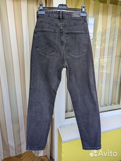 Джинсы Stradivarius mom slim fit черные/серые р.36
