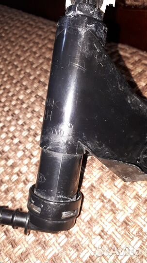 Форсунка омывателя фар kia ceed