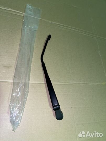 Поводок дворника задний Нива Урбан изогнутый