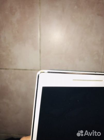Продам планшет на запчасти