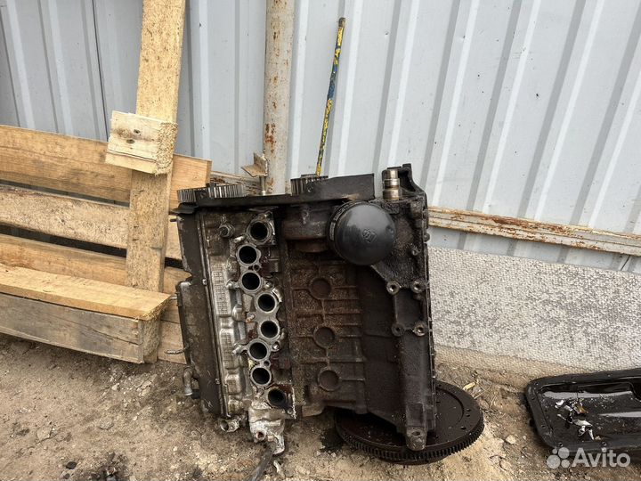 Головка двигателя ваз 2114 8 кл. 1.6