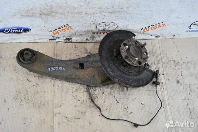 Кулак задний левый Dodge Caliber 1 поколение EBA