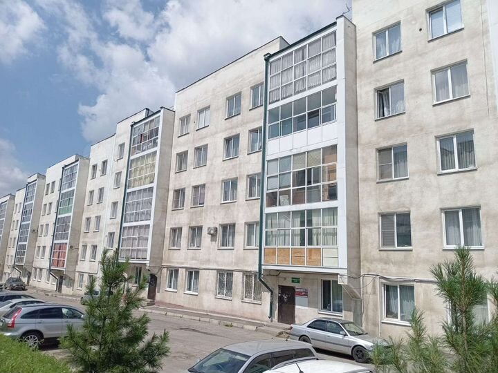 3-к. квартира, 60 м², 1/5 эт.