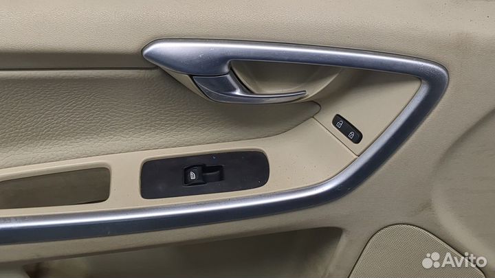 Дверь боковая левая передняя Volvo XC60, 2009