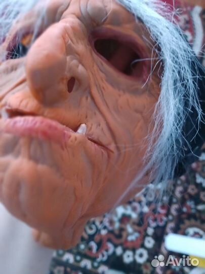 Маска на хэллоуин