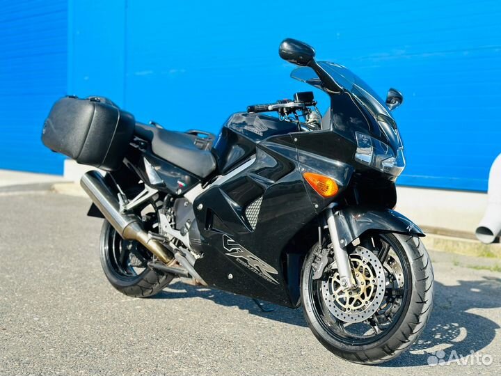 Honda VFR 800 FI 1998 из Европы птс РФ 2023