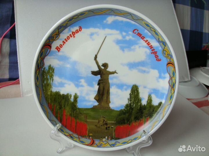 Сувенирные тарелки