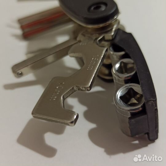 Набор шестигранников (13 предметов, 16 ключей)