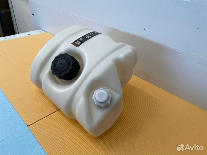 Бачок расширительный Renault Magnum