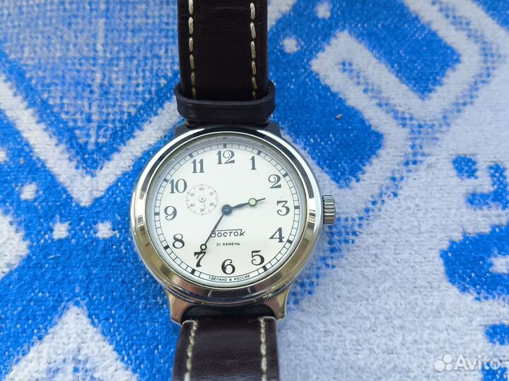 Часы восток