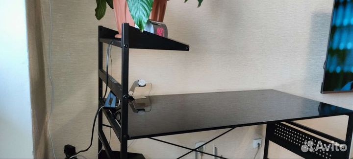 Стол стеклянный компьютерный