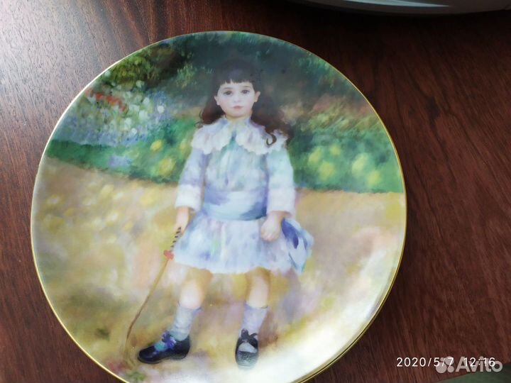 Тарелка настенная коллекционная фарфор