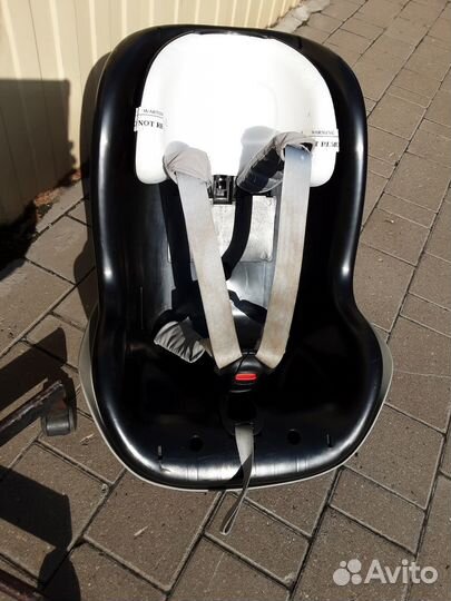 Детское автокресло + база Maxi Cosi Family Fix
