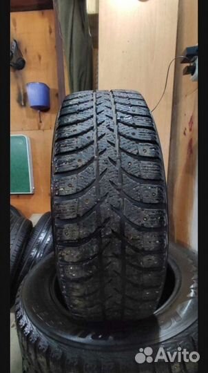 Bridgestone Ice Cruiser 5000 205/60 R16