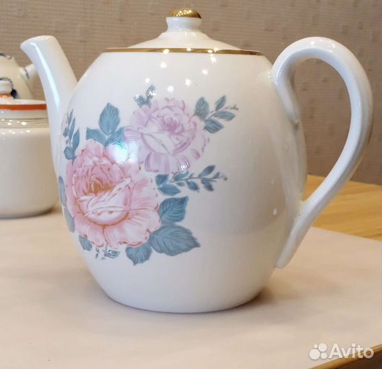 Чайники и чайные сервизы времён СССР