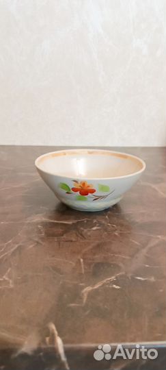 Рюмки, чашки, стаканы