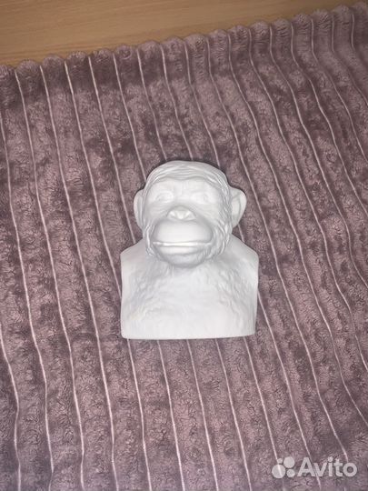 Бюст / скульптура обезьяны