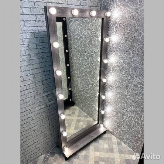 Зеркало с лампами на колесиках 180*80