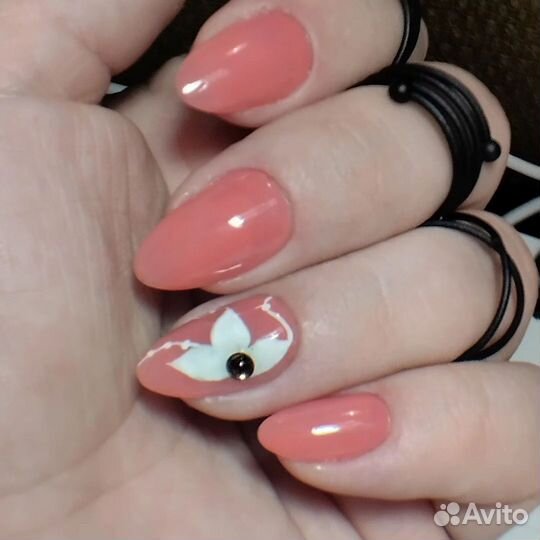 Модель на маникюр бесплатно