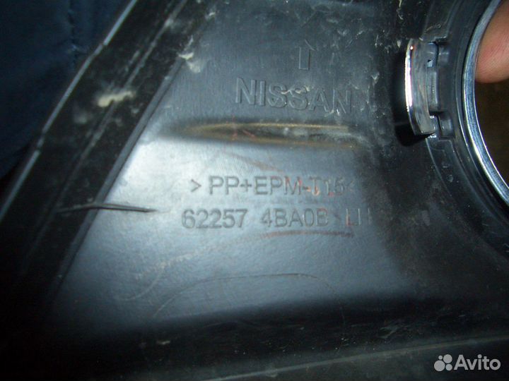 Рамка птф левая Ниссан Х-Трейл с13