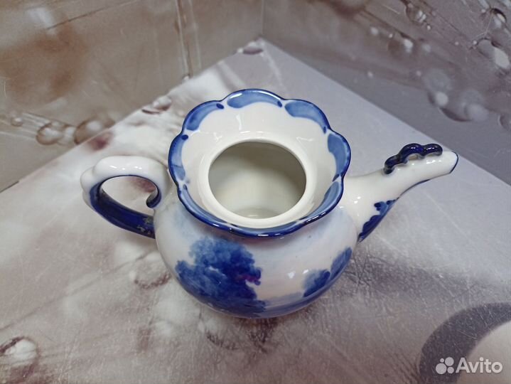 Чайник без крышки Гжель