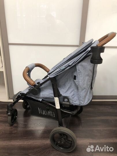 Коляска прогулочная