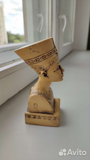 Бюст Нефертити